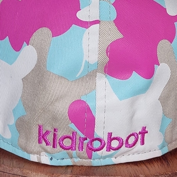 NWOT Kidrobot New Era Fitted Baseball Cap. VTG - Picture 8 of 12